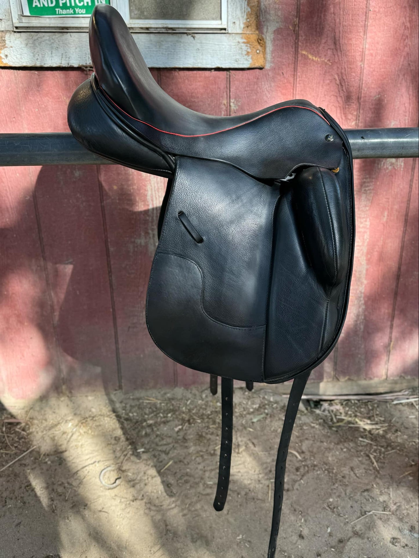 17.5 JRD Escala Dressage Saddle.