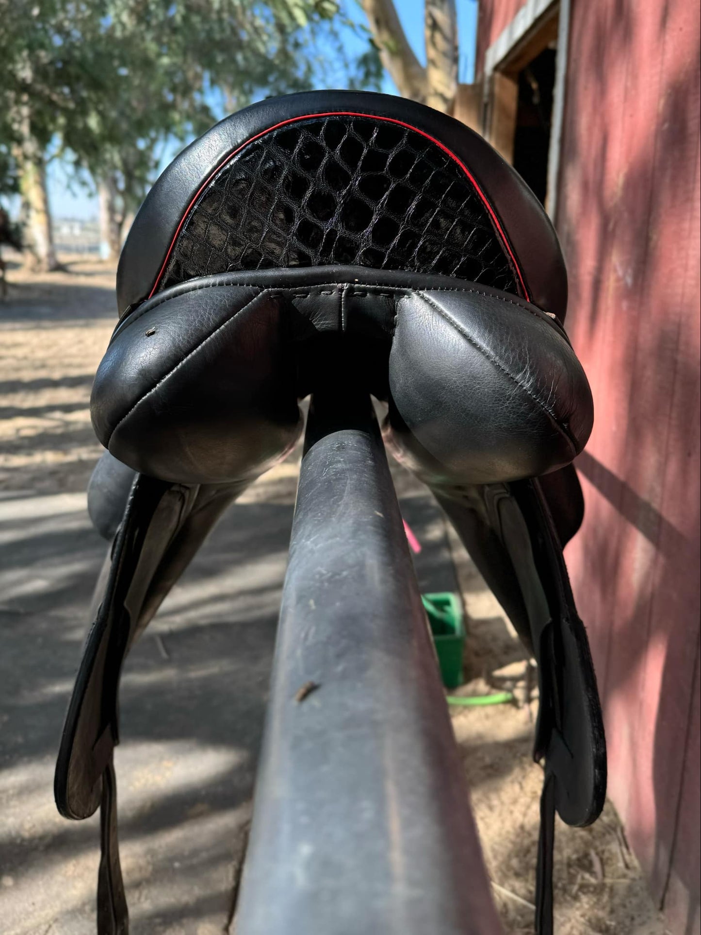 17.5 JRD Escala Dressage Saddle.